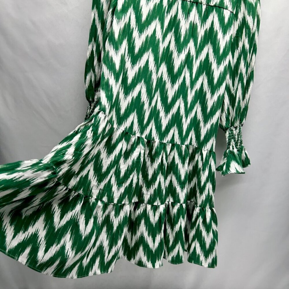 Pomander Place Ikat Kenzo Dress XS Green White Chevron Print Tiered V-Neck Ruffl - Picture 8 of 15